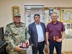  В честь великой  памяти людской