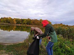 Провели экологическую акцию: очистили берег реки Красавка