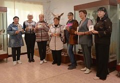 Гостями краеведческого музея стали «серебряные волонтёры»
