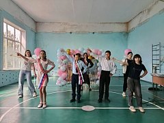 Полтавские школьники попрощались с начальной школой