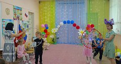 День мыльных пузырей прошел в «Ромашке»