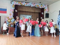 В добрый путь, выпускники!
