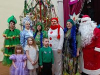 В Хрущевке похитили, а затем нашли новогоднюю ёлку