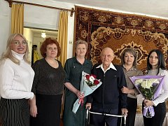 Поздравления с 95- летием принимал Василий Васильевич Волохов
