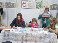 Школьники из Каменки нарисовали рисунки для бойцов