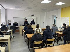 Сотрудники полиции отдела полиции №2 приняли участие в общешкольном родительском собрании в селе Каменке