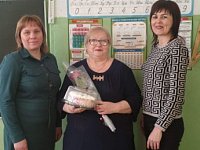 В Святославке единороссы поздравили юбиляров