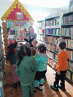 Воспитанники детского сада посетили библиотеку