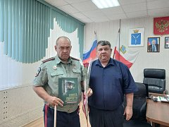 Глава Самойловского муниципального района М.А. Мельников провел встречу с членами семей погибших участников СВО