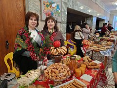 На главной площади р.п. Самойловки прошло яркое и веселое гулянье – праздник «Широкая Масленица»