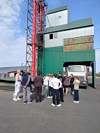 Побывав на мехтоку, школьники узнали, как зерно готовят к хранению