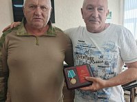 Землякам вручены награды