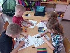 Дошкольники из Самойловки узнали о Дне птиц и нарисовали пернатых