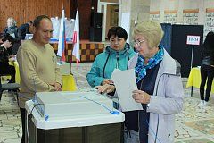 На избирательном участке №1548 идет активное голосование