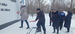 В Хрущевке жители возложили цветы и почтили память земляков, павших в боях 