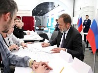 Игорь Комаров принял участие в голосовании на выборах депутатов Государственной Думы