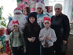 В Святославке общественники поздравили с Новым годом труженицу тыла