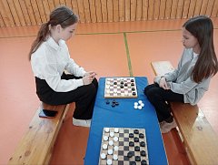 В Самойловской средней школе прошли турниры по шашкам и шахматам