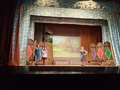 Балашовский драмтеатр в гостях у самойловцев