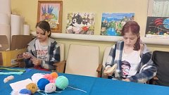 Уникальную коллекцию птичек из ниток создали юные святославцы