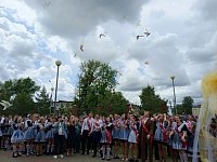 В добрый путь, выпускники!