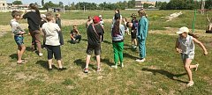 На летней площадке весело и интересно