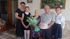 В Благовещенке поздравили с юбилеем труженицу тыла Евдокию Дмитриевну Каковкину