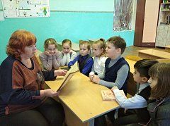 В День регионального чтения самойловские школьники читали и слушали произведения Мамина-Сибиряка