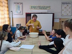 Благовещенские школьники «путешествовали» в мир физики