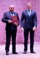 Василий Котов наградил передовиков районного АПК