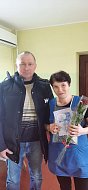 В Святославке цветы, открытки и подарки вручили матерям и женам участников СВО