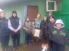 В с. Крийнички поздравили маму бойца